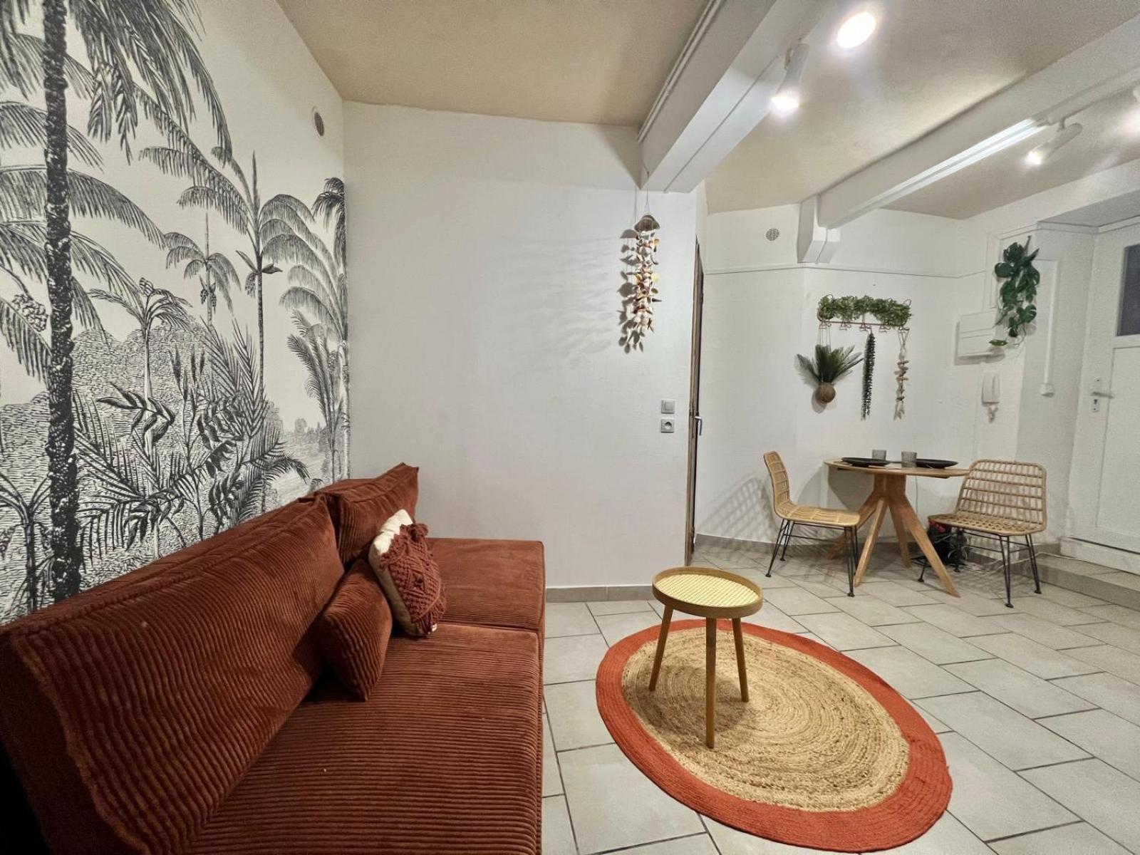 Hyper Centre - Proche Castillet Apartment